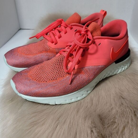 Nike Odyssey React 2 Flyknit Women's Running Shoes Size 9.5 - Picture 1 of 12